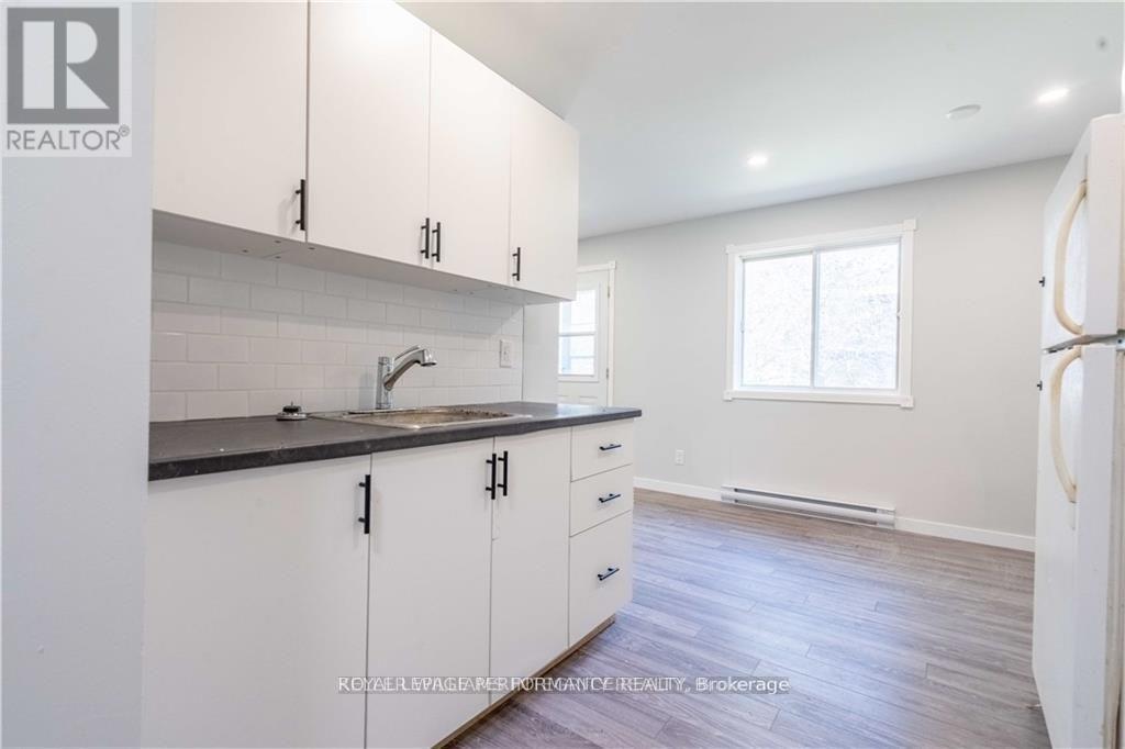 












31 CHURCH STREET

,
North Dundas,




Ontario
K0C1H0

