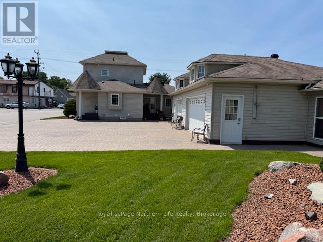 












218 NIPISSING STREET

,
West Nipissing (Sturgeon Falls),




Ontario
P2B1K3

