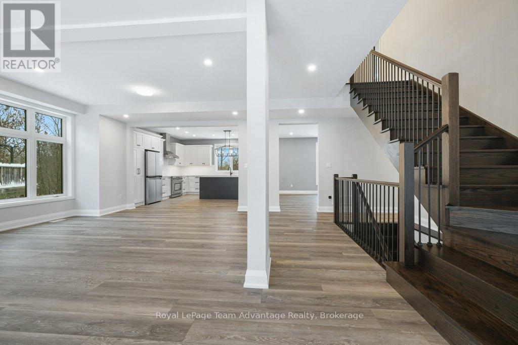 












18 AVERY COURT

,
Parry Sound,




Ontario
P2A3C4

