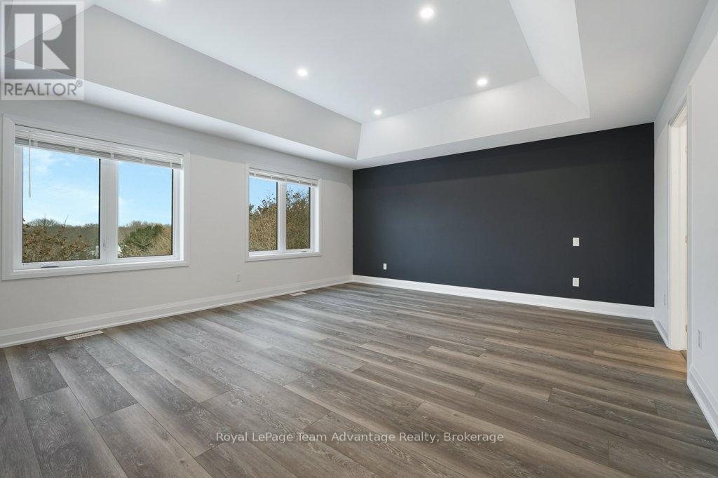 












18 AVERY COURT

,
Parry Sound,




Ontario
P2A3C4

