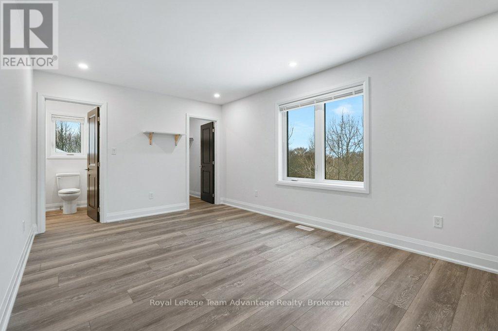 












18 AVERY COURT

,
Parry Sound,




Ontario
P2A3C4

