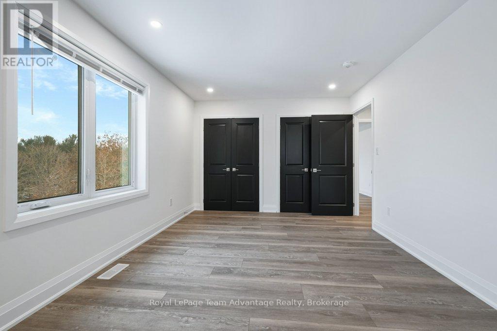 












18 AVERY COURT

,
Parry Sound,




Ontario
P2A3C4

