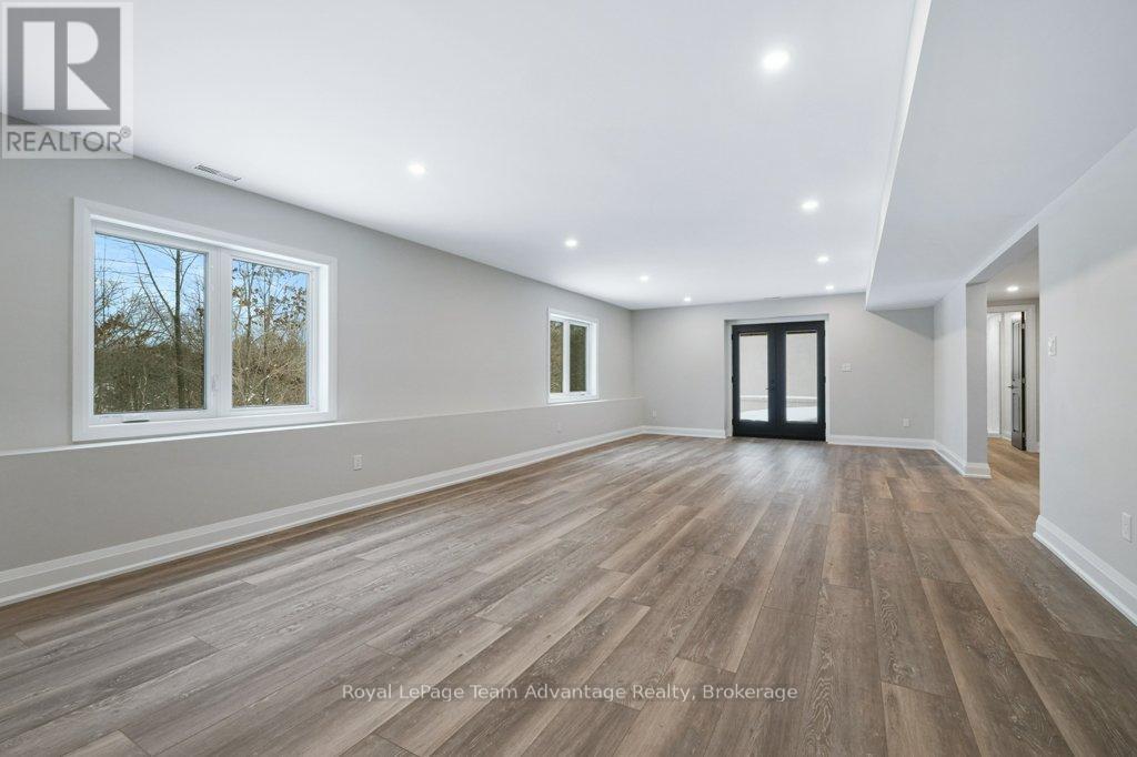 












18 AVERY COURT

,
Parry Sound,




Ontario
P2A3C4

