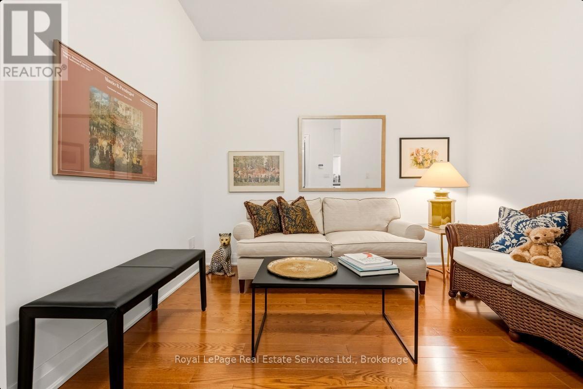 












508 - 11 BRONTE ROAD

,
Oakville (BR Bronte),




Ontario
L6L0E1

