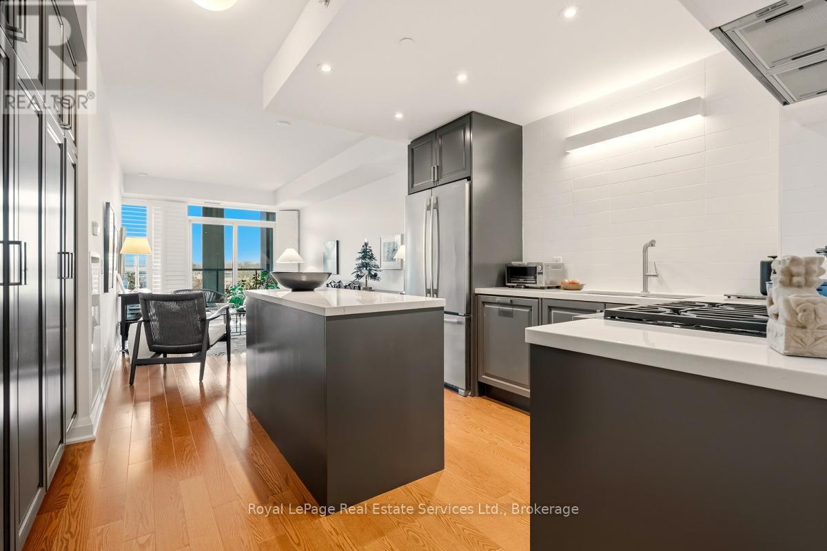 












508 - 11 BRONTE ROAD

,
Oakville (BR Bronte),




Ontario
L6L0E1

