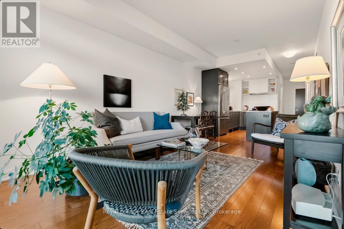 












508 - 11 BRONTE ROAD

,
Oakville (BR Bronte),




Ontario
L6L0E1

