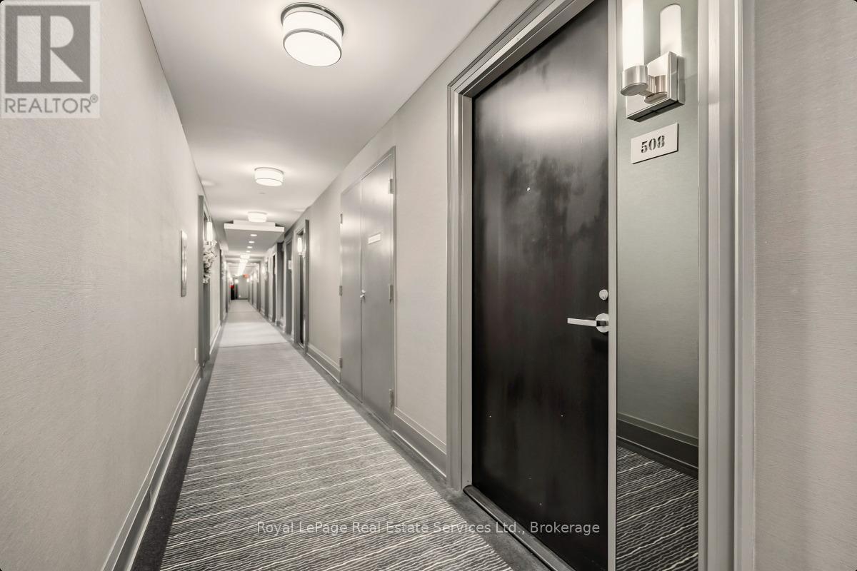 












508 - 11 BRONTE ROAD

,
Oakville (BR Bronte),




Ontario
L6L0E1

