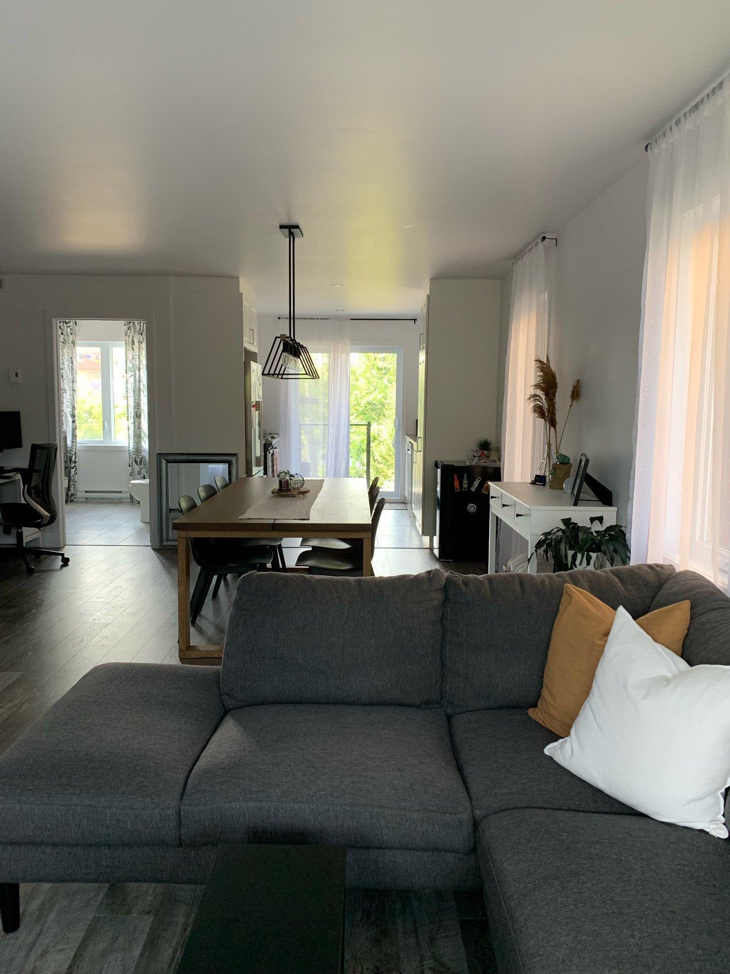 









820


Rue Brébeuf

,
Sainte-Catherine,




QC
J5C1S2

