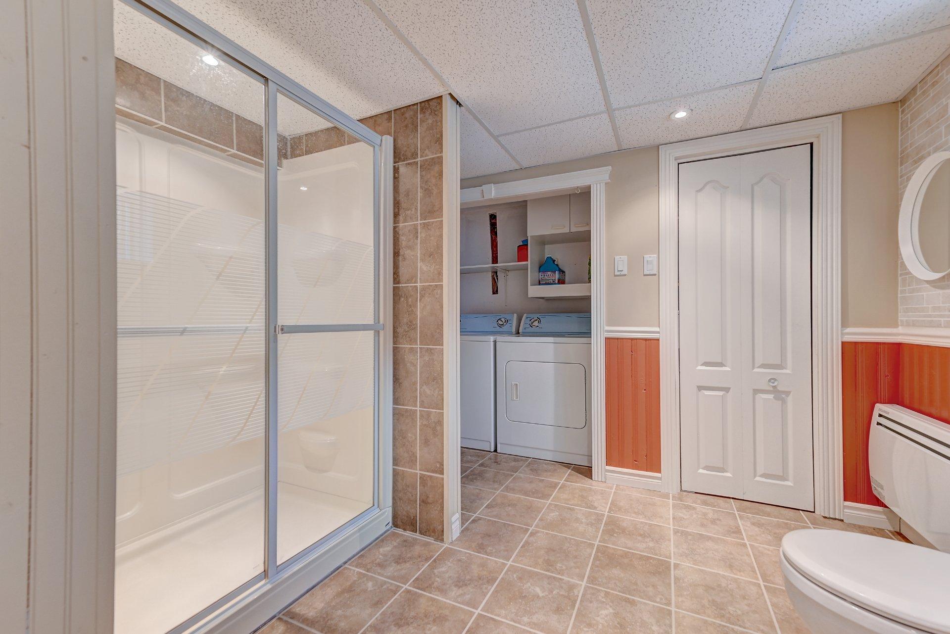 









176


Rue Berger

,
Saint-Constant,




QC
J5A2C7

