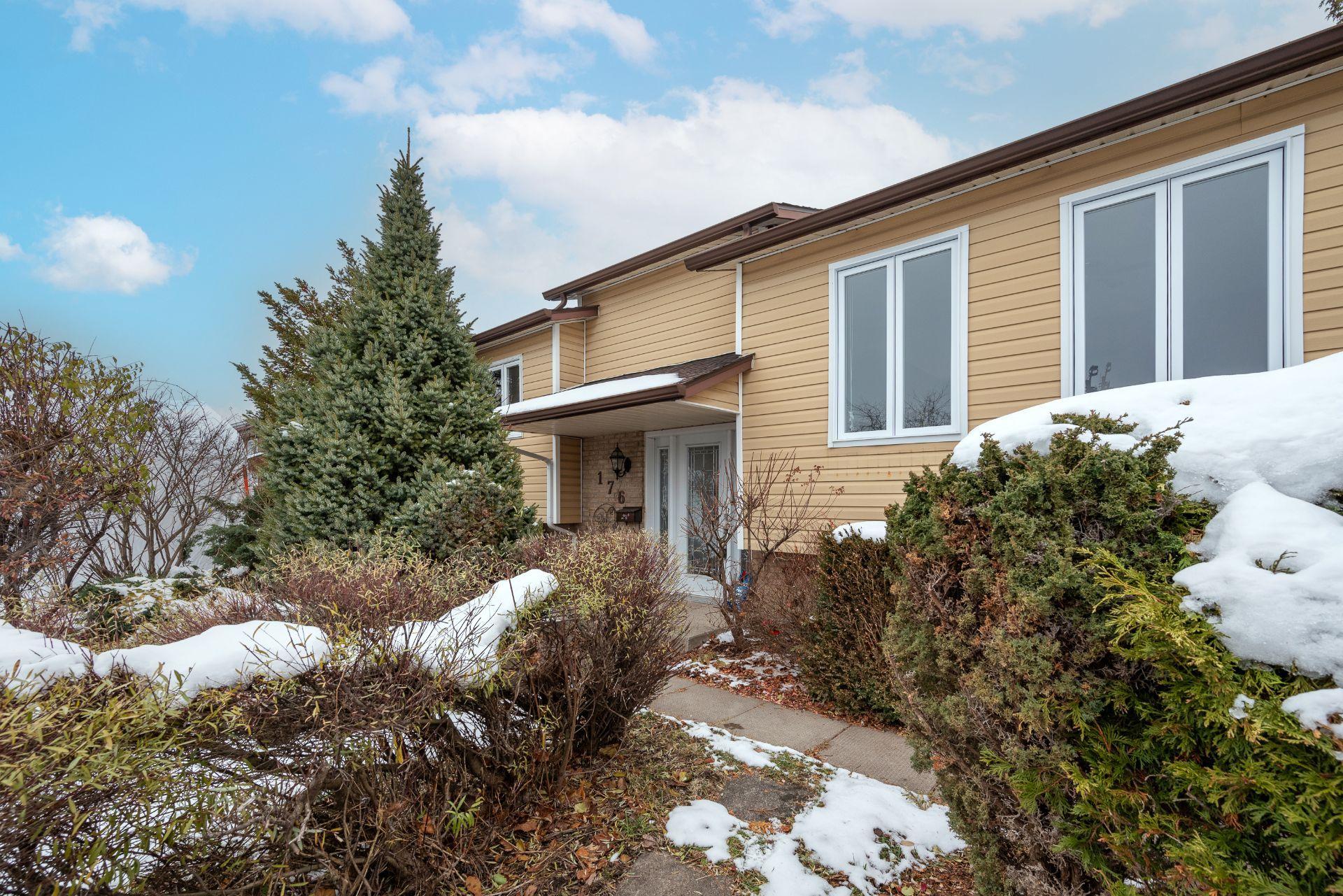 









176


Rue Berger

,
Saint-Constant,




QC
J5A2C7

