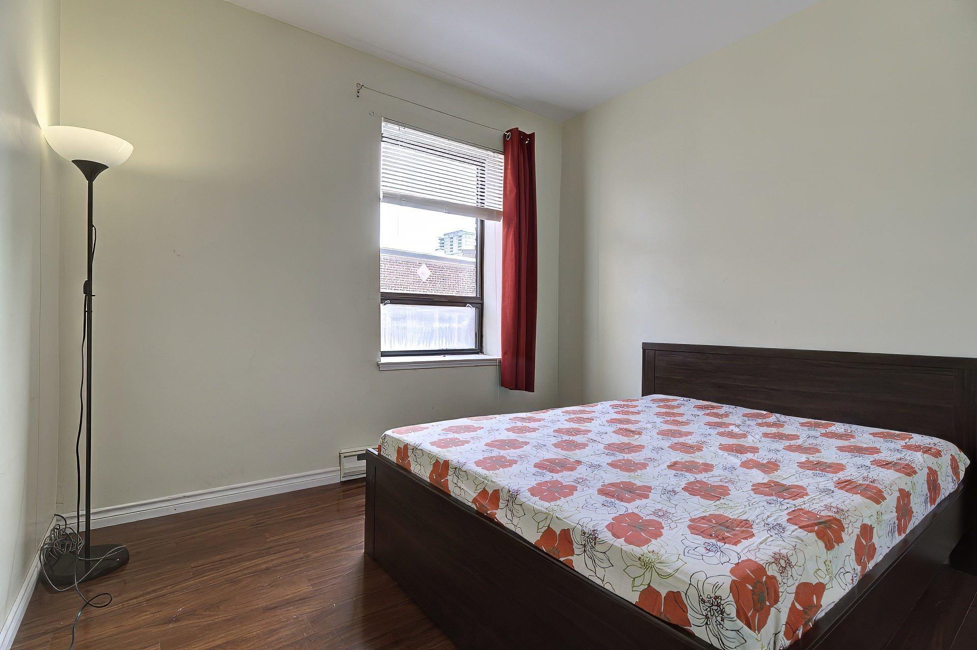 









2054


Rue Sherbrooke O.

, 303,
Montréal (Ville-Marie),




QC
H3H1G5

