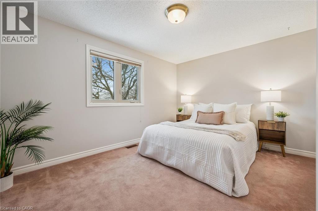 












43 BRADY Lane

,
Guelph,




Ontario
N1L1A4

