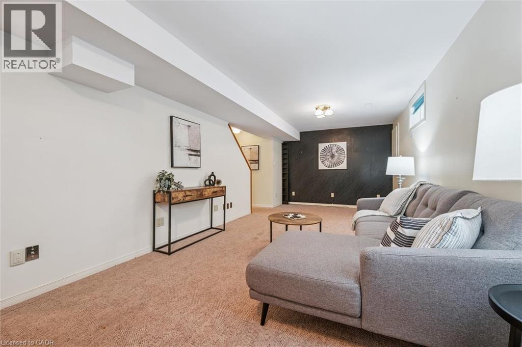 












43 BRADY Lane

,
Guelph,




Ontario
N1L1A4

