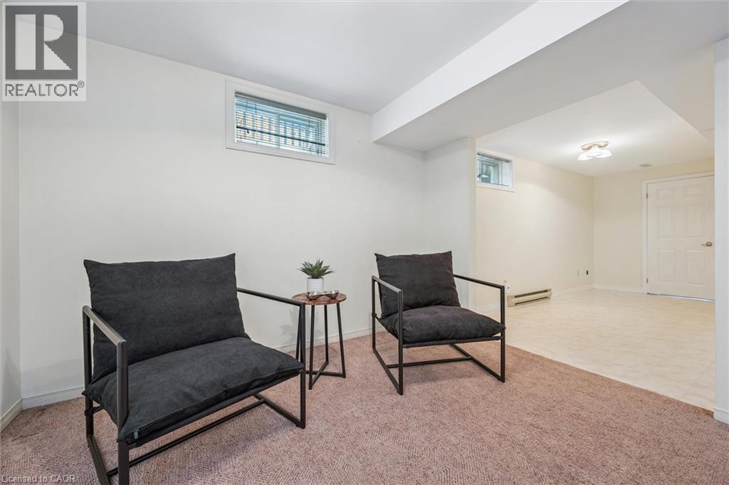 












43 BRADY Lane

,
Guelph,




Ontario
N1L1A4

