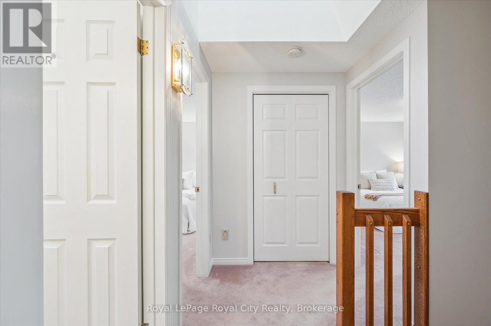 












43 BRADY LANE

,
Guelph (Kortright East),




Ontario
N1L1A4

