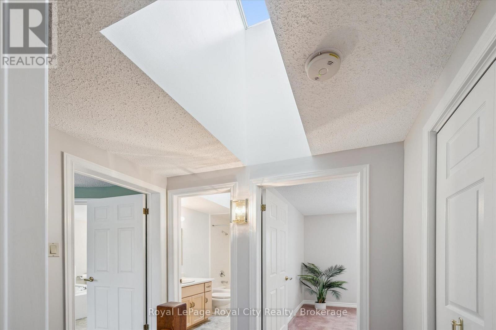 












43 BRADY LANE

,
Guelph (Kortright East),




Ontario
N1L1A4

