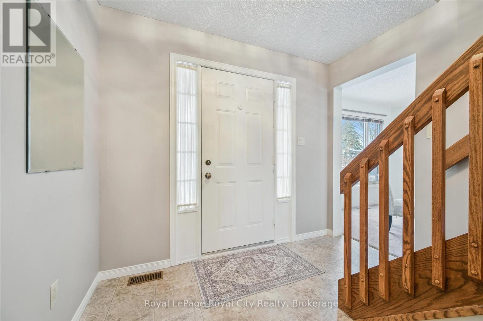 












43 BRADY LANE

,
Guelph (Kortright East),




Ontario
N1L1A4

