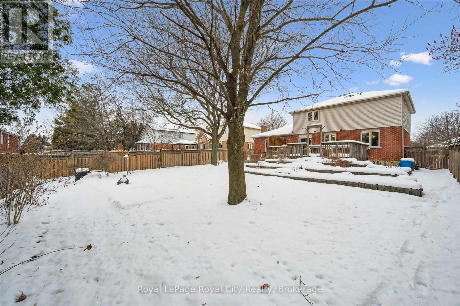 












43 BRADY LANE

,
Guelph (Kortright East),




Ontario
N1L1A4

