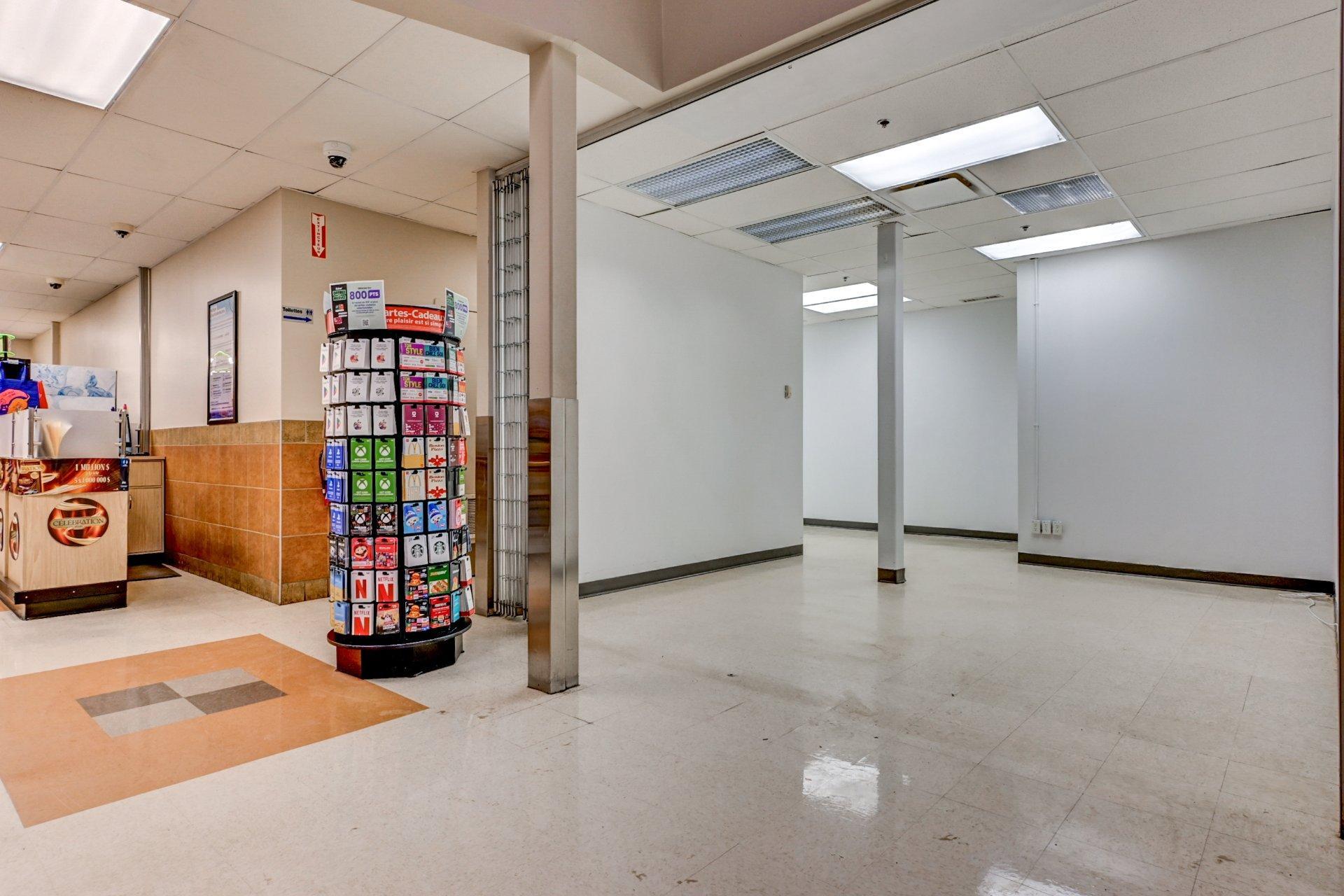 









1085


Boul. Roland-Godard

,
Saint-Jérôme,




QC
J7Y4E2

