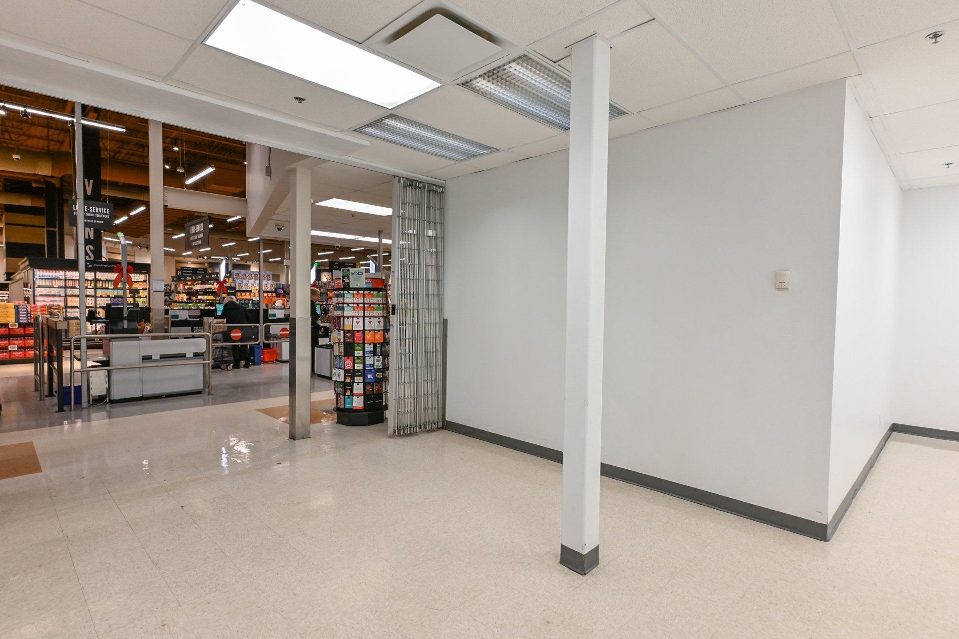 









1085


Boul. Roland-Godard

,
Saint-Jérôme,




QC
J7Y4E2

