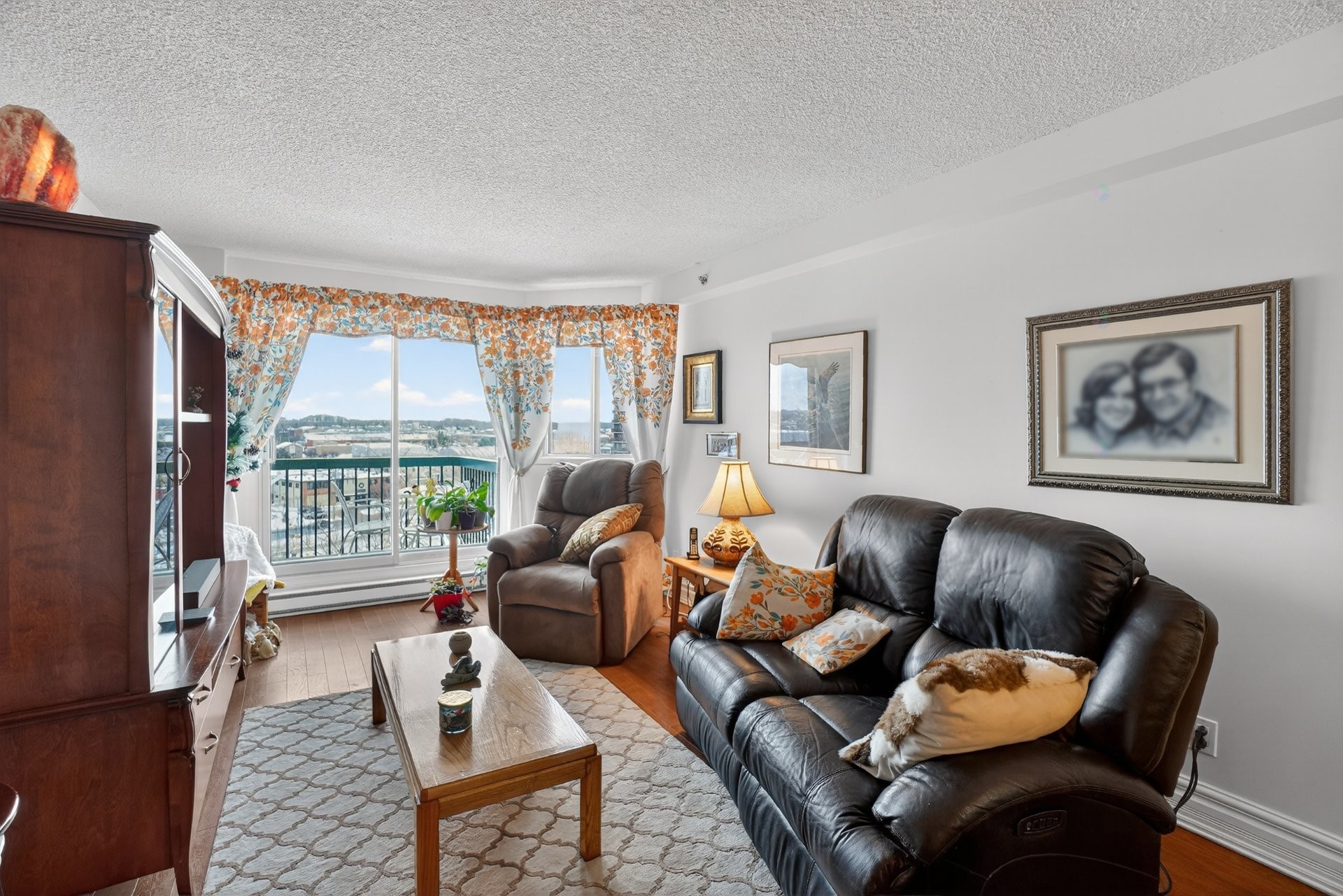 









160


Ch. de la Rive-Boisée

, 702,
Montréal (Pierrefonds-Roxboro),




QC
H8Z3L2

