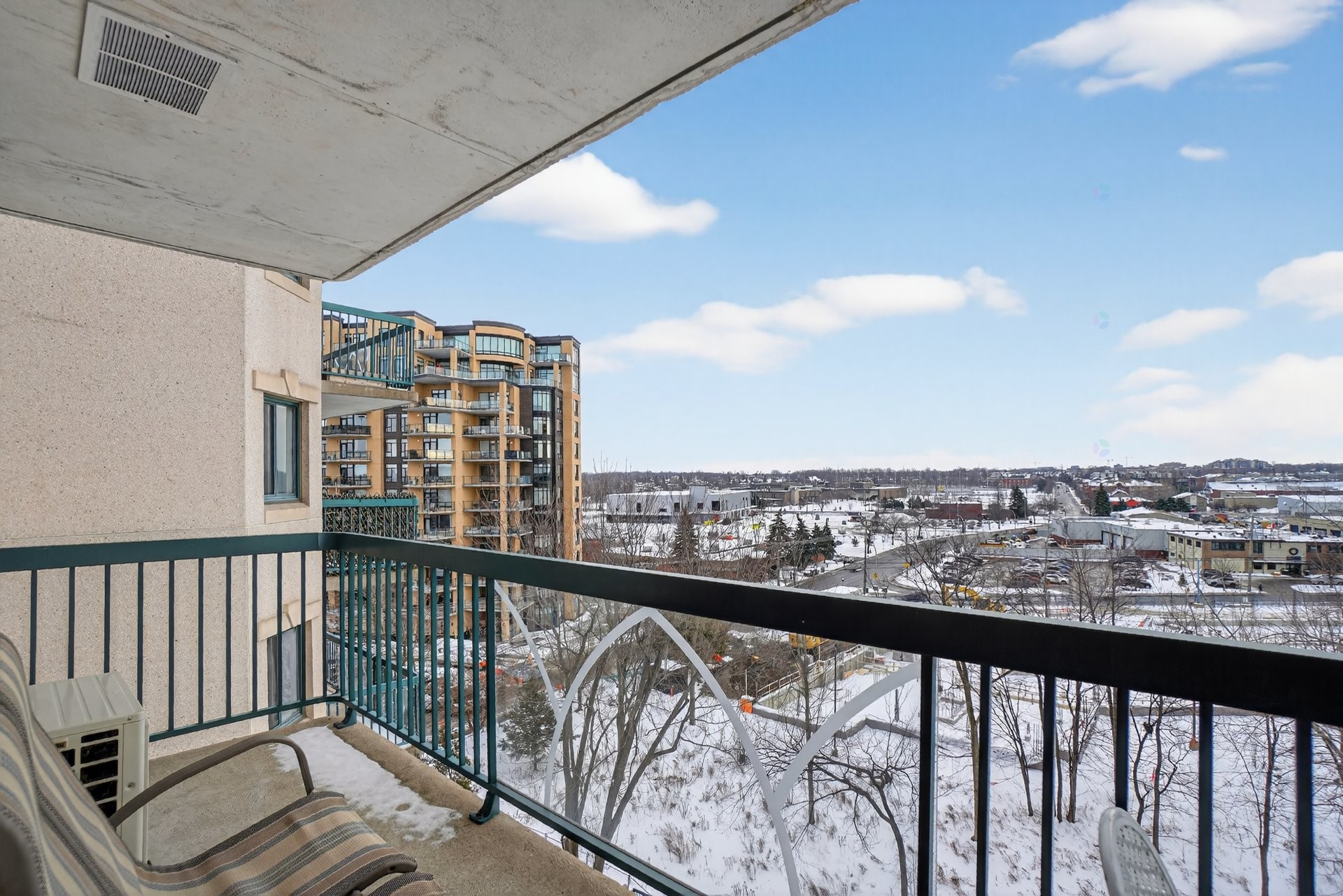 









160


Ch. de la Rive-Boisée

, 702,
Montréal (Pierrefonds-Roxboro),




QC
H8Z3L2

