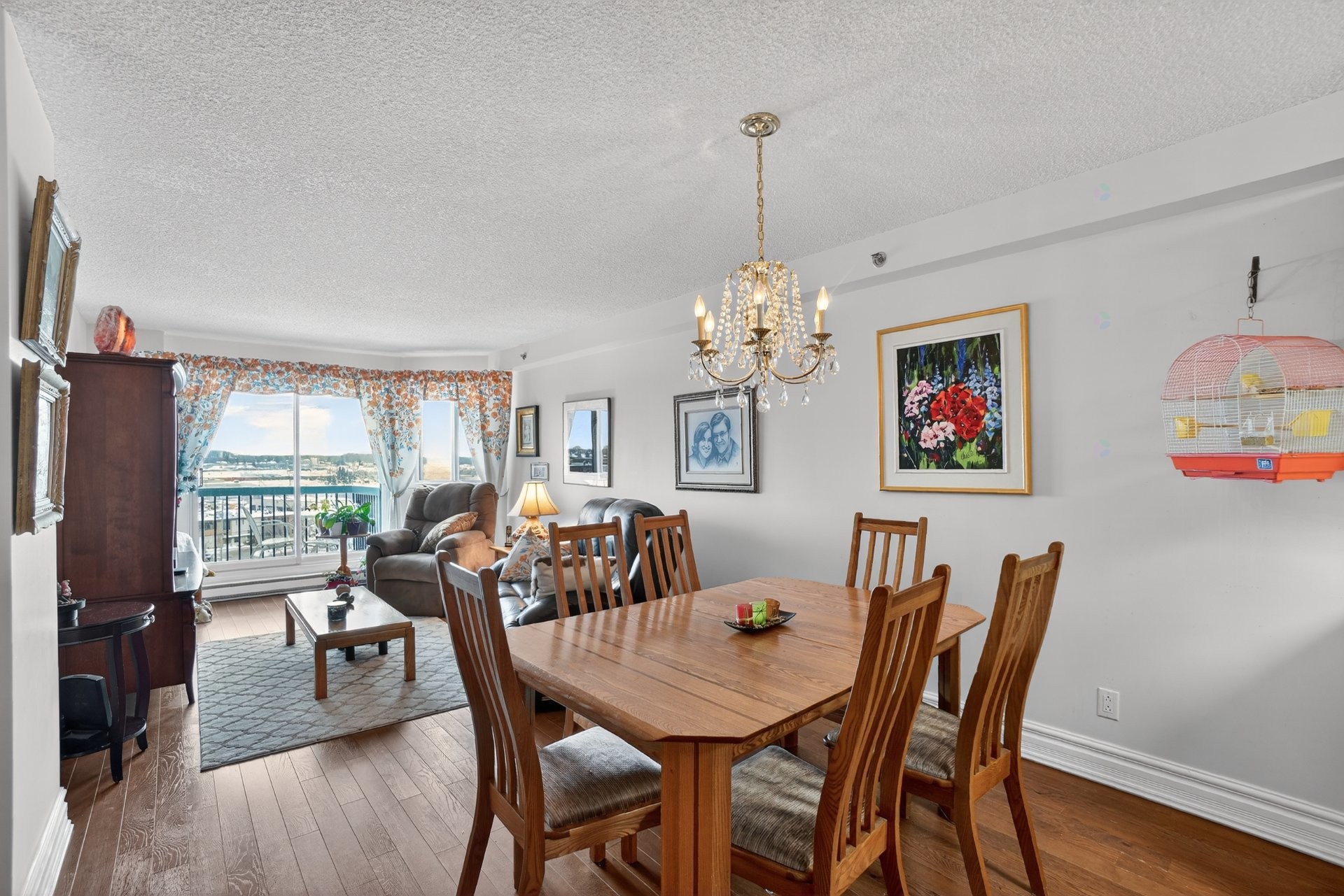 









160


Ch. de la Rive-Boisée

, 702,
Montréal (Pierrefonds-Roxboro),




QC
H8Z3L2

