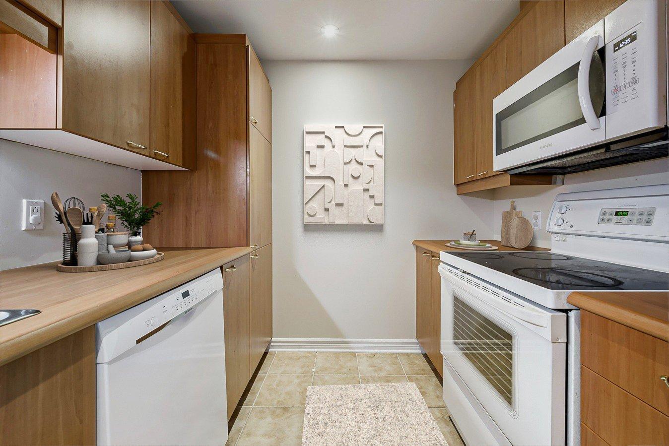 









2


Place des Jardins-des-Vosges

, 219,
Montréal (Verdun/Île-des-Soeurs),




QC
H3E2B2

