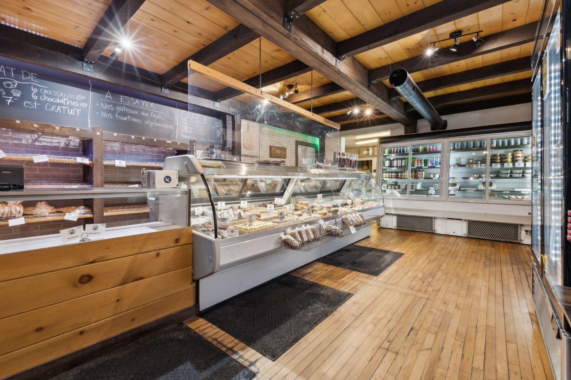 









53


Boul. St-Joseph

,
Gatineau (Hull),




QC
J8T7W3

