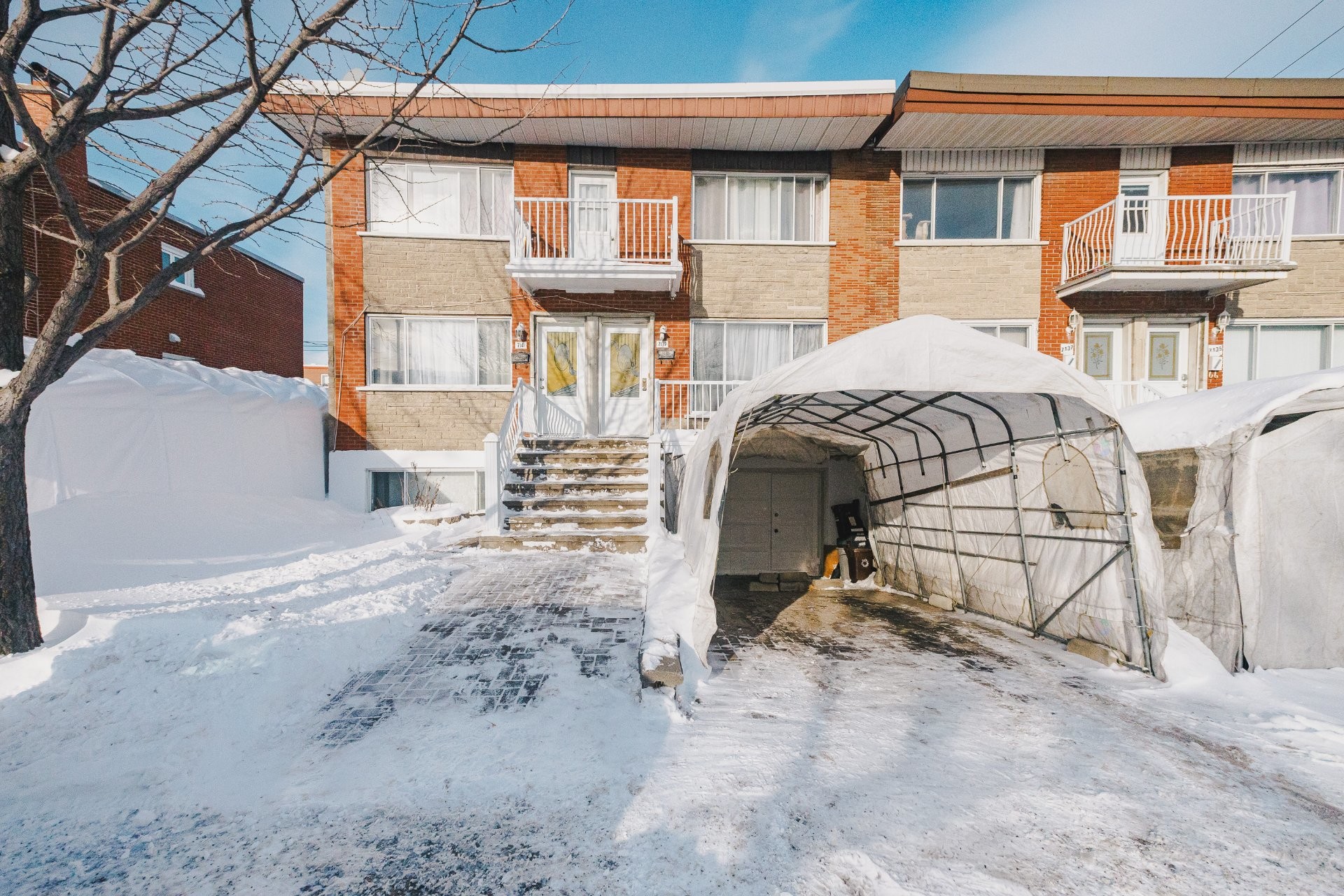 









7139

 - 7141


Boul. Lacordaire

,
Montréal (Saint-Léonard),




QC
H1S2A3

