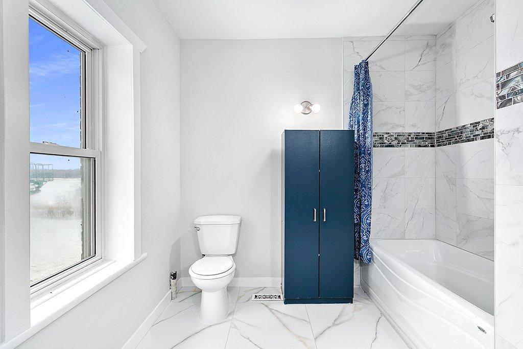 









38


Route 148

,
Bristol,




QC
J0X1G0

