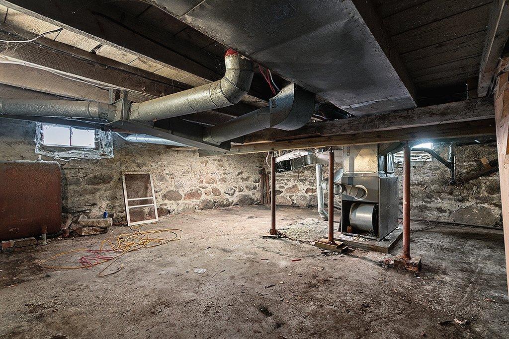 









38


Route 148

,
Bristol,




QC
J0X1G0

