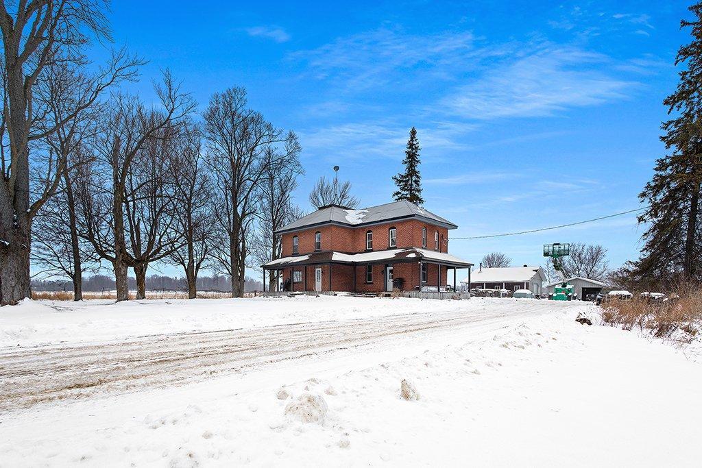 









38


Route 148

,
Bristol,




QC
J0X1G0

