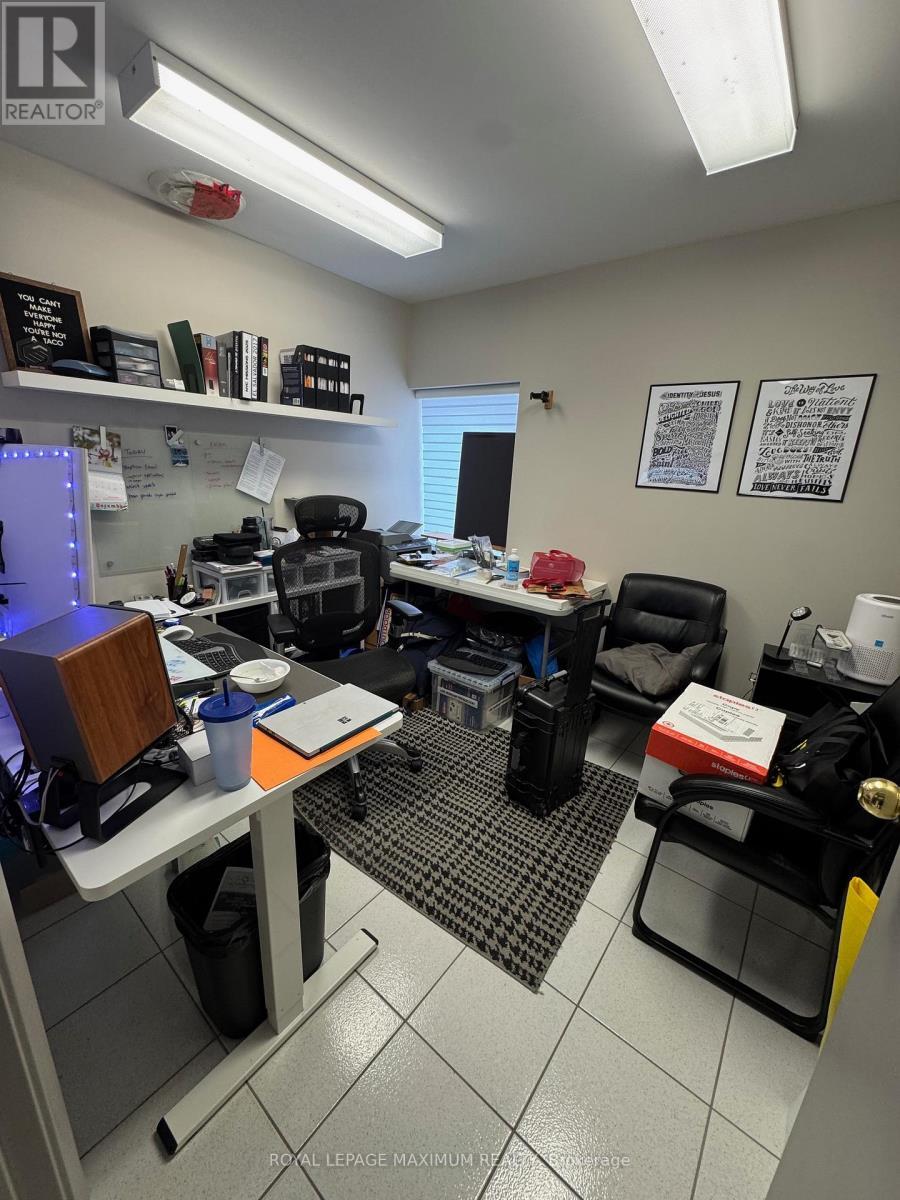 












18 - 67 RODINEA ROAD

,
Vaughan,




Ontario
L6A1R3

