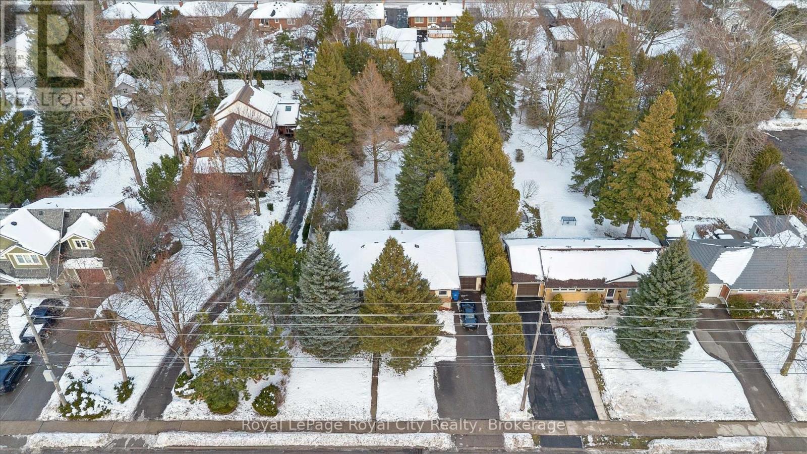 












107 WESTMOUNT ROAD

,
Guelph (Exhibition Park),




Ontario
N1H5J2

