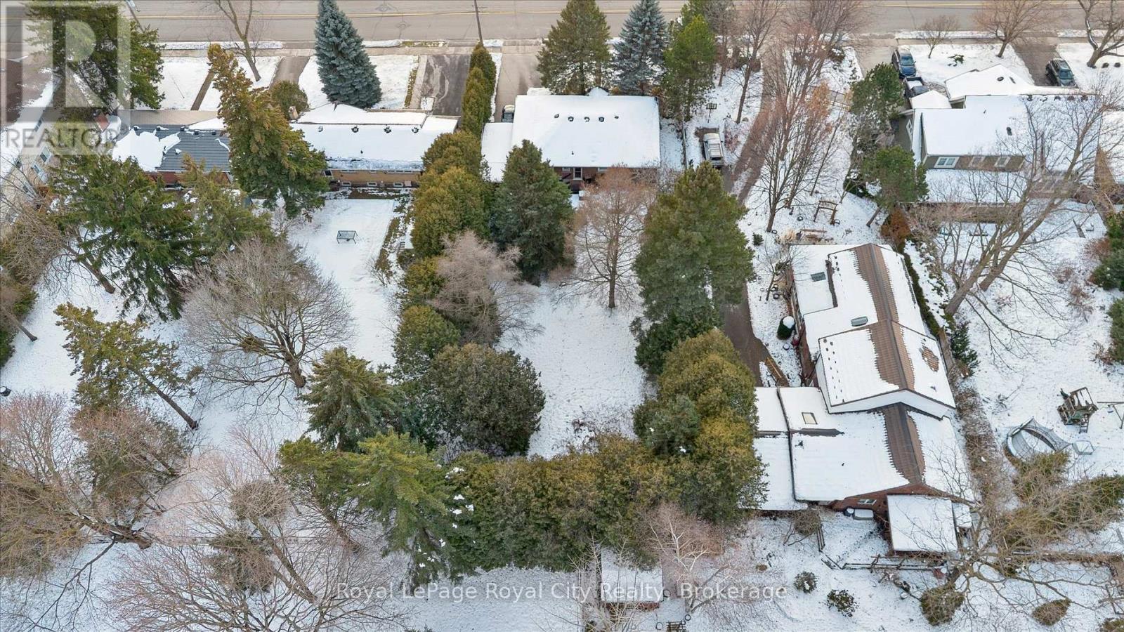 












107 WESTMOUNT ROAD

,
Guelph (Exhibition Park),




Ontario
N1H5J2

