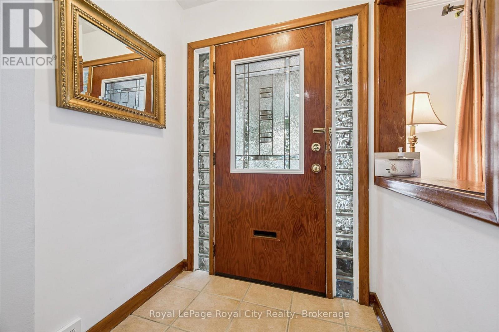 












107 WESTMOUNT ROAD

,
Guelph (Exhibition Park),




Ontario
N1H5J2

