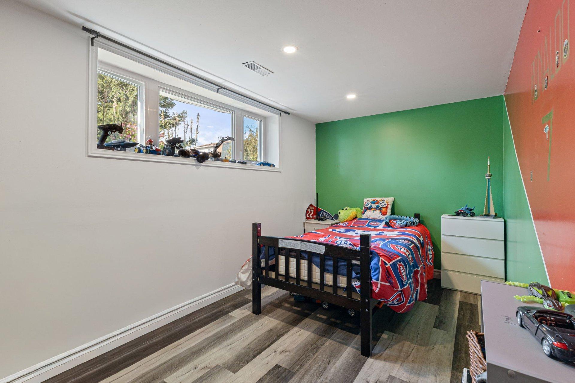 









2335


Rue Blain

,
Varennes,




QC
J3X1C6

