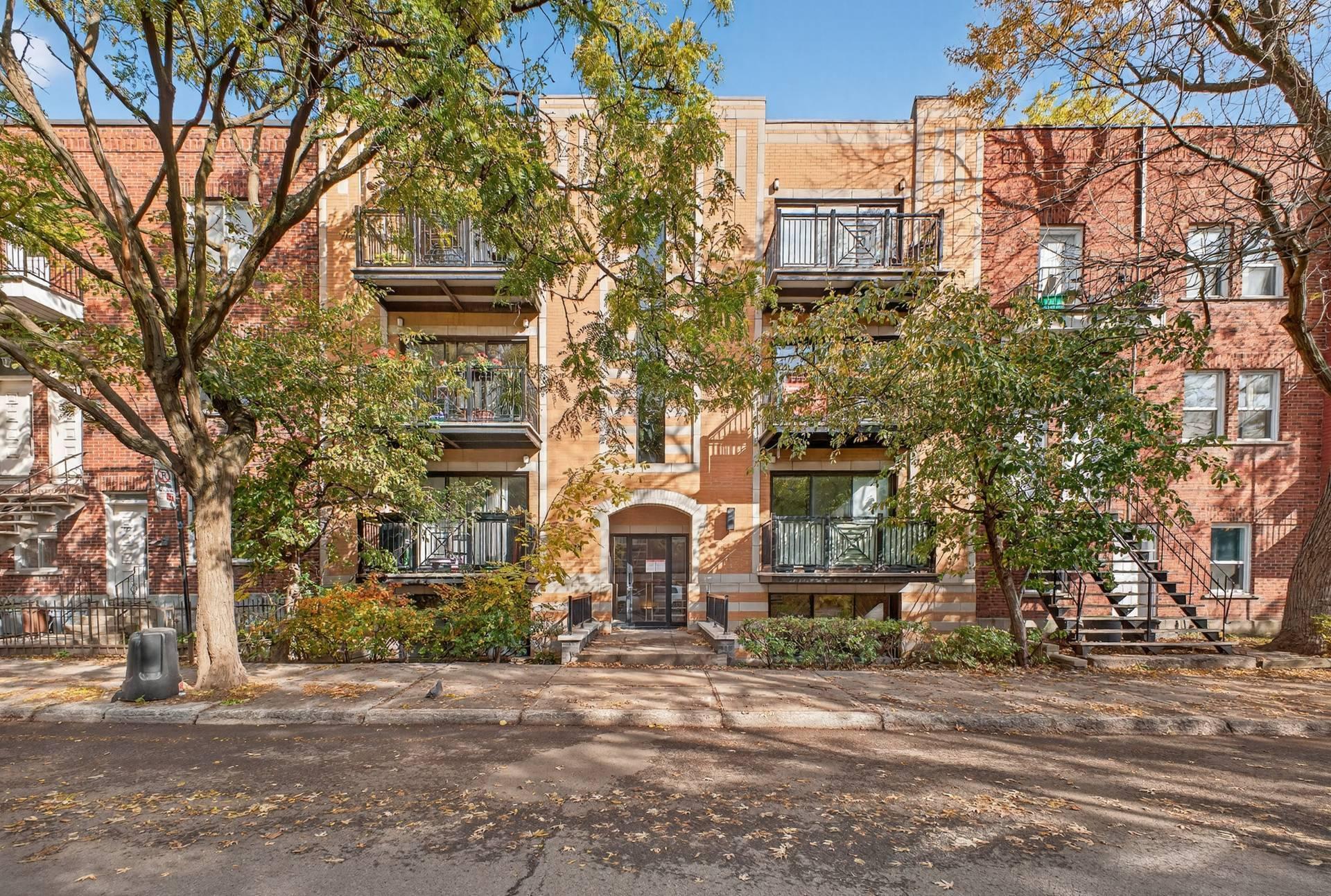 









771


Av. Marin

, 102,
Montréal (Le Sud-Ouest),




QC
H4C2H3

