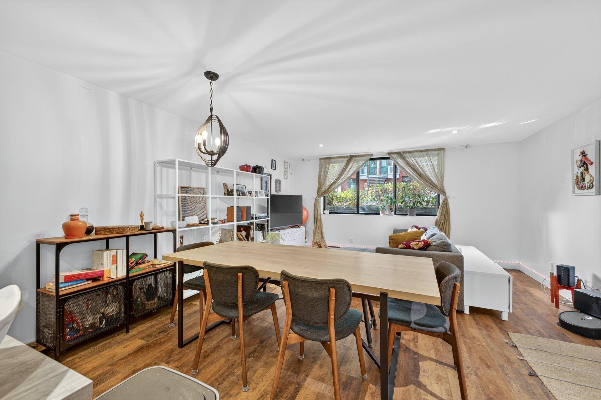 









771


Av. Marin

, 102,
Montréal (Le Sud-Ouest),




QC
H4C2H3

