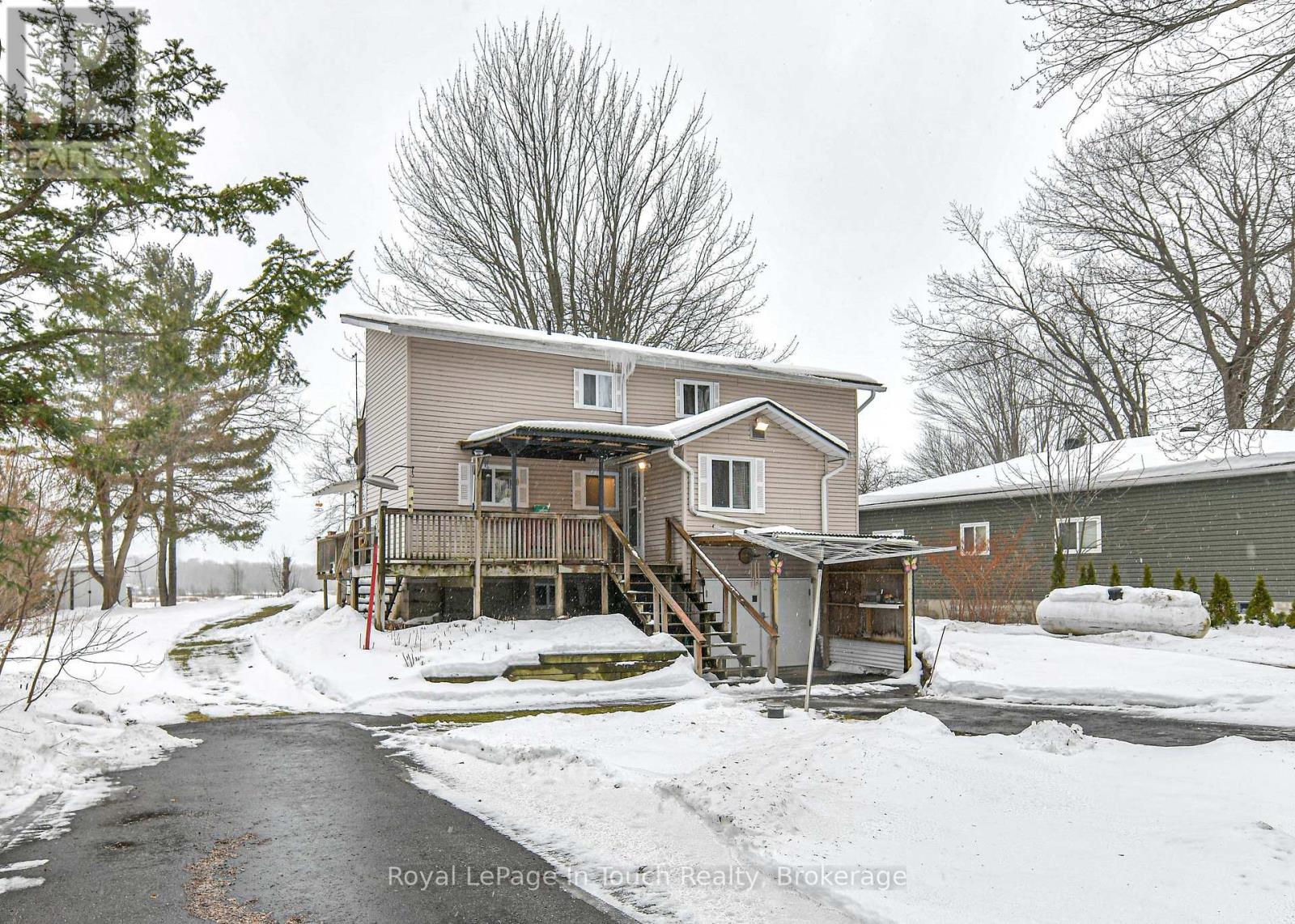 












166 DUCK BAY ROAD

,
Tay,




Ontario
L0K2C0

