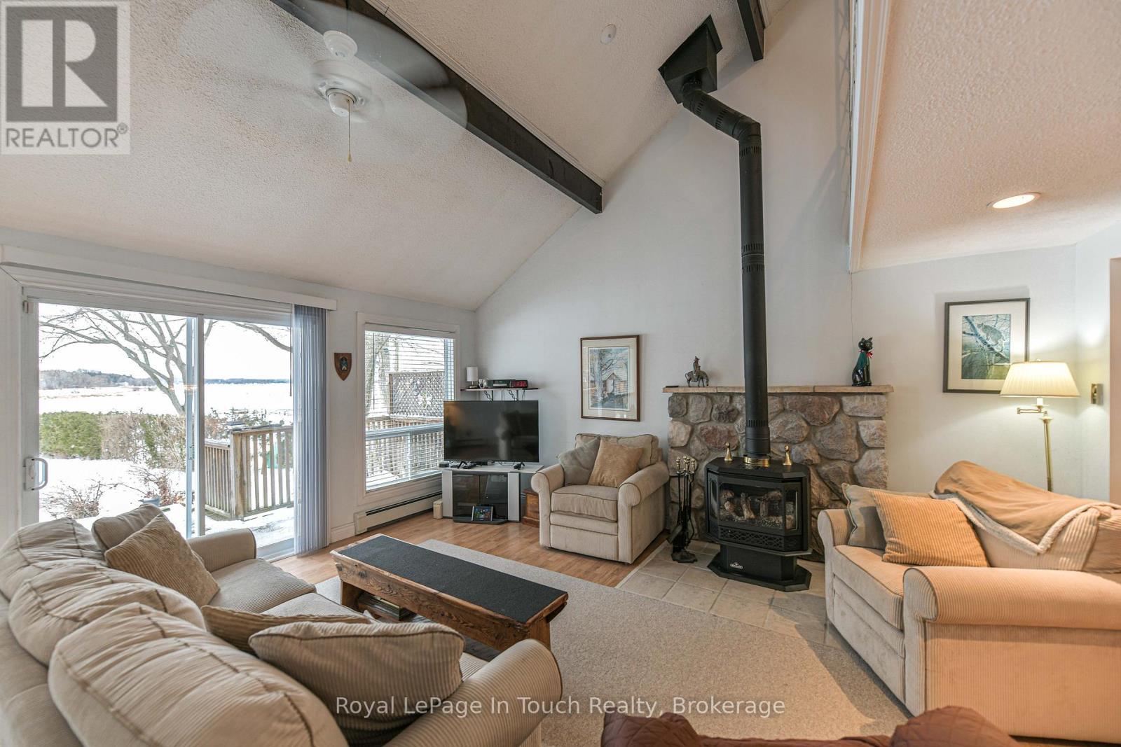 












166 DUCK BAY ROAD

,
Tay,




Ontario
L0K2C0

