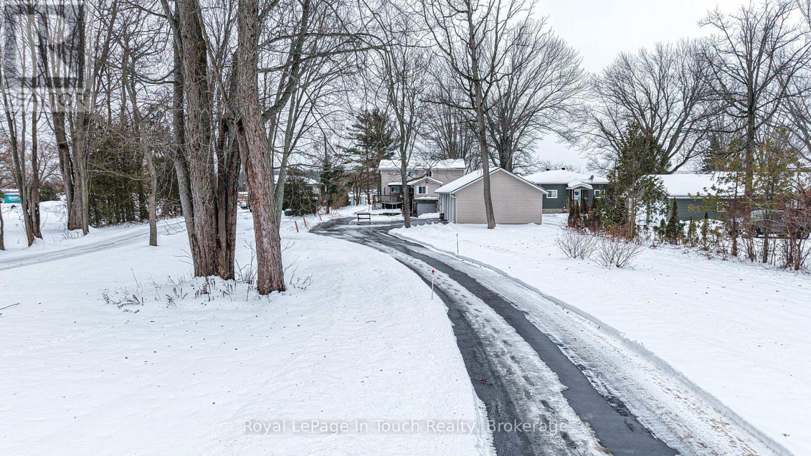 












166 DUCK BAY ROAD

,
Tay,




Ontario
L0K2C0

