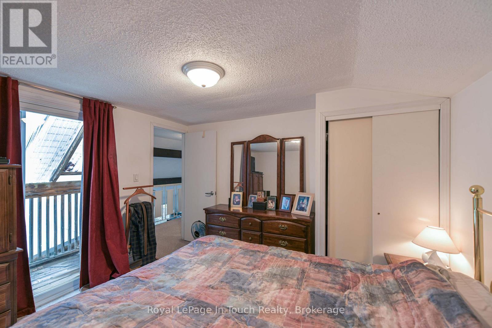 












166 DUCK BAY ROAD

,
Tay,




Ontario
L0K2C0

