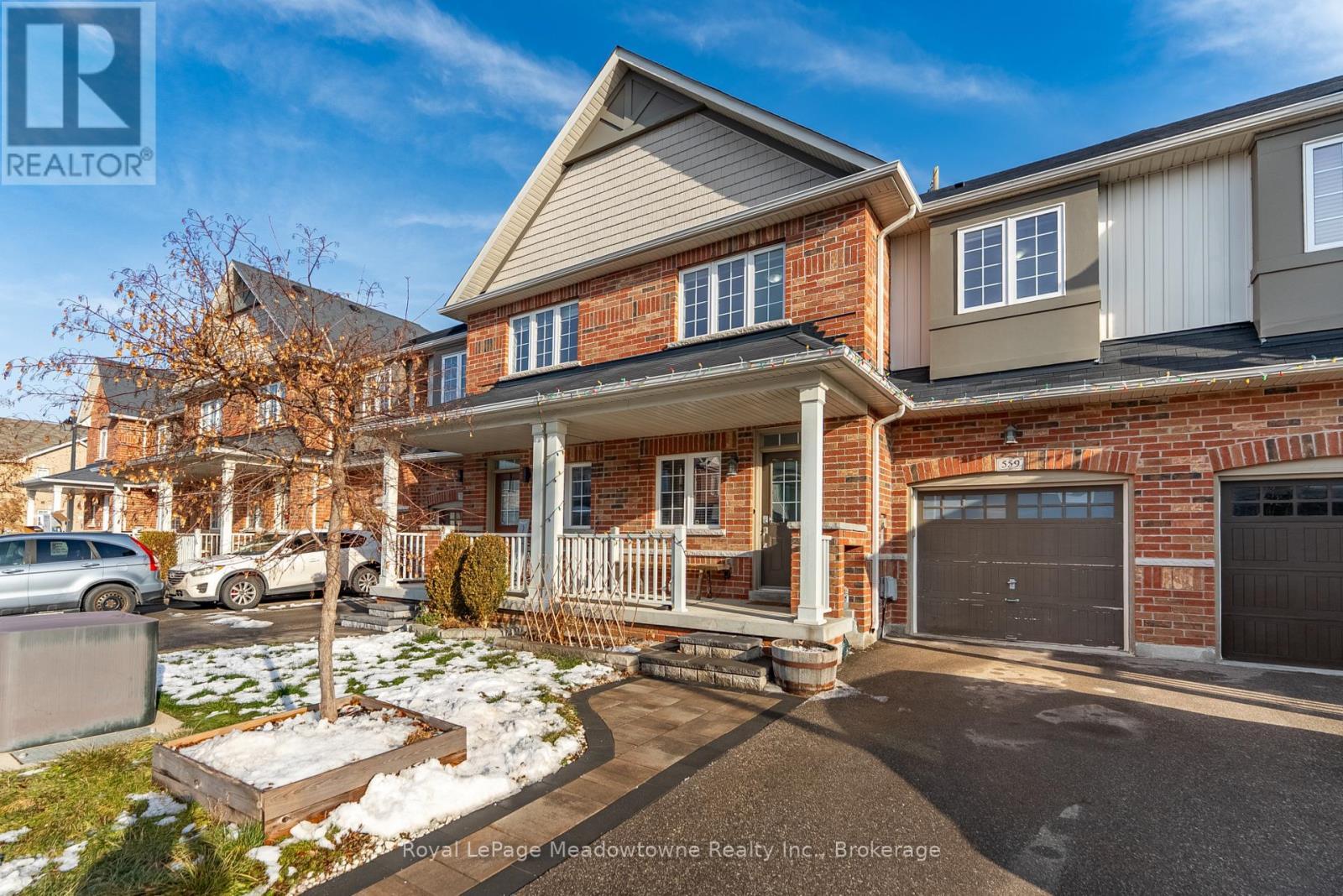 












559 MURRAY MEADOWS PLACE

,
Milton (CL Clarke),




Ontario
L9T8L8

