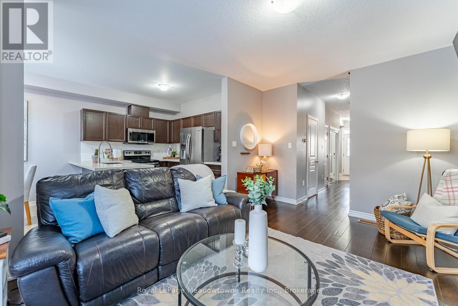 












559 MURRAY MEADOWS PLACE

,
Milton (CL Clarke),




Ontario
L9T8L8

