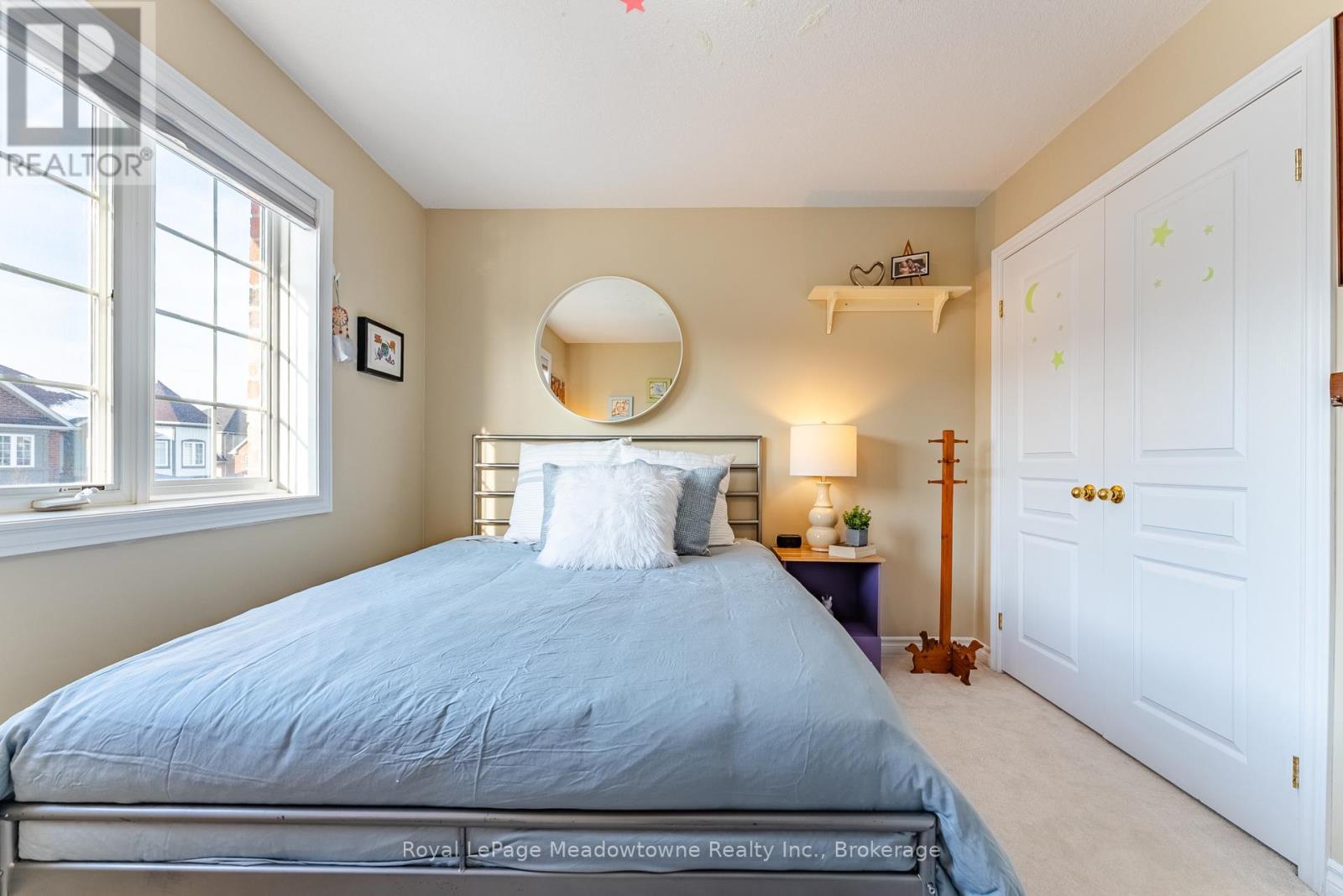 












559 MURRAY MEADOWS PLACE

,
Milton (CL Clarke),




Ontario
L9T8L8

