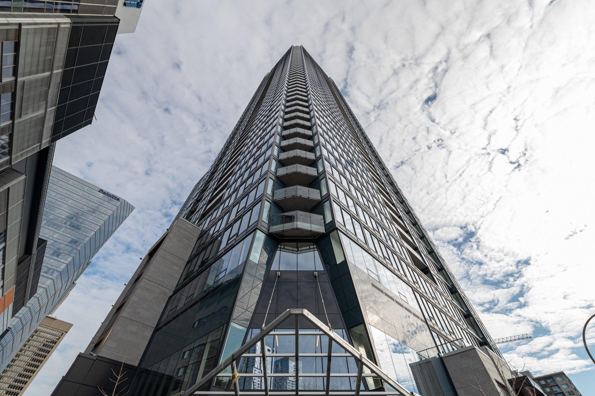 









1288


Rue St-Antoine O.

, 3104,
Montréal (Ville-Marie),




QC
H3C0X6

