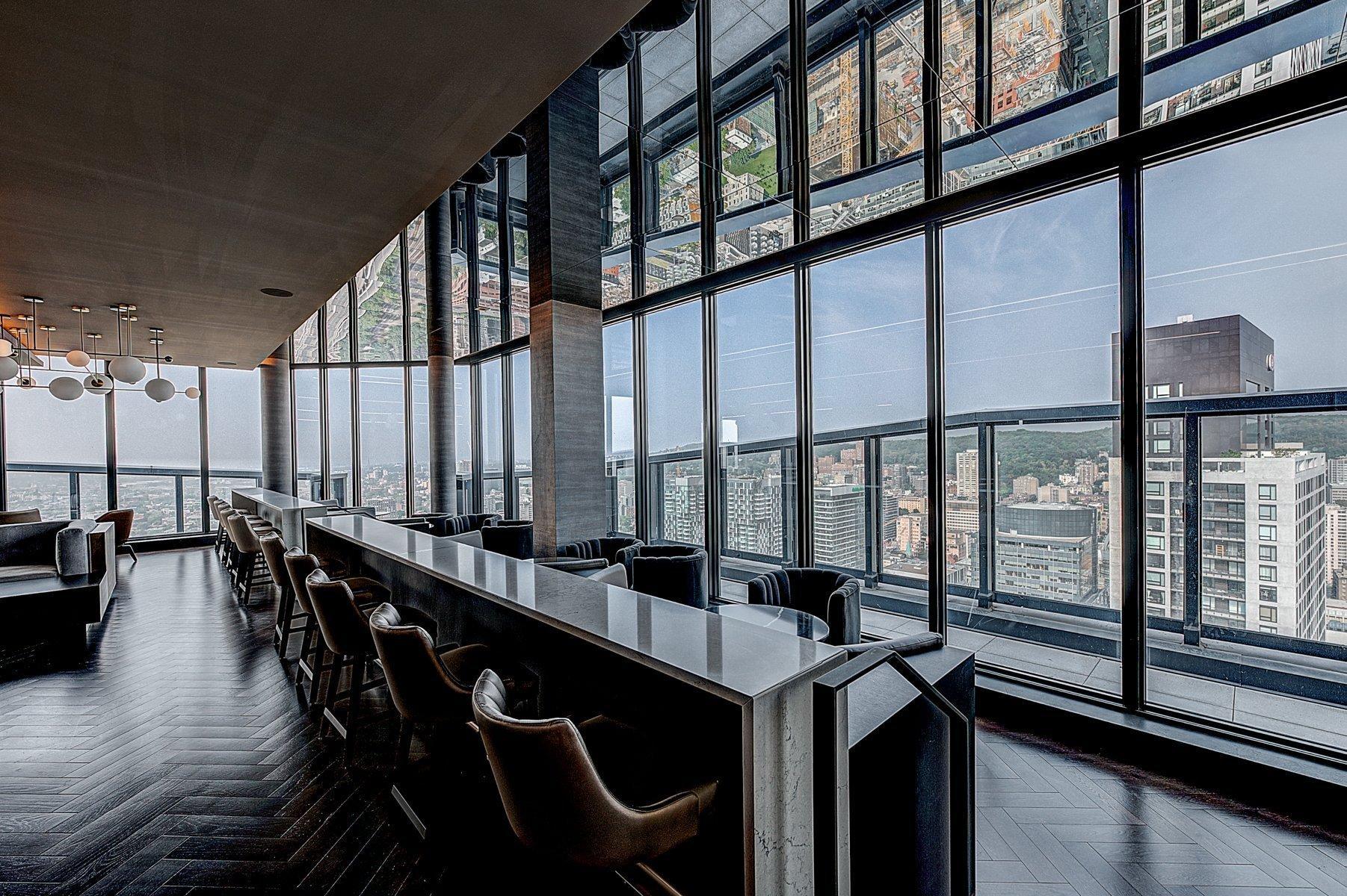 









1288


Rue St-Antoine O.

, 3104,
Montréal (Ville-Marie),




QC
H3C0X6

