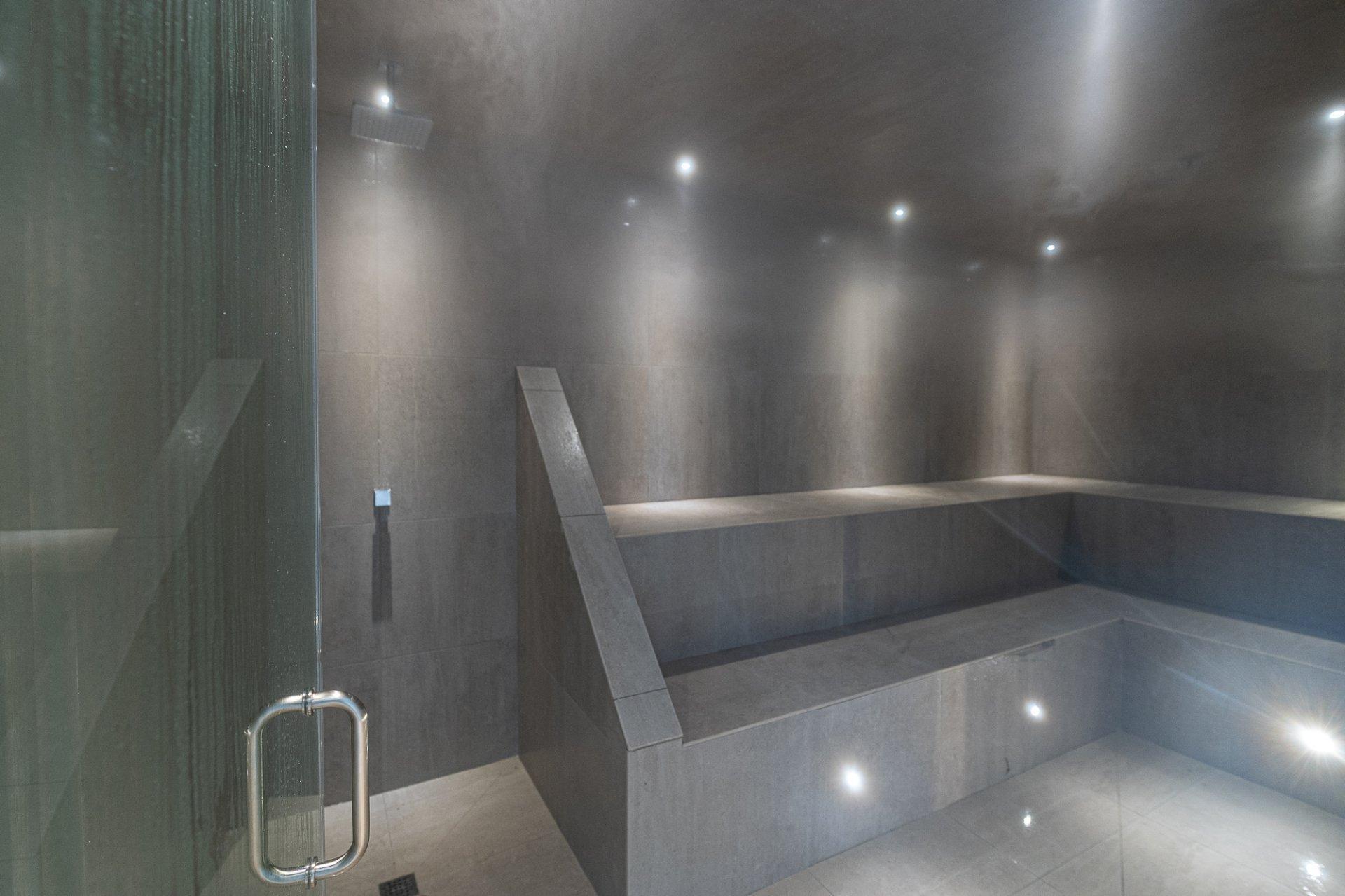 









1288


Rue St-Antoine O.

, 3104,
Montréal (Ville-Marie),




QC
H3C0X6

